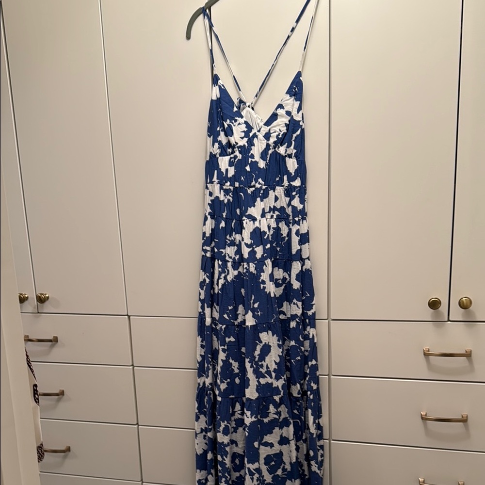 Abercrombie & Fitch Blue and White Floral Maxi Dress